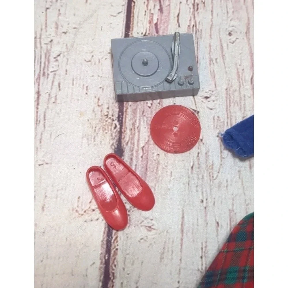 Vintage‎ Skooter Doll/ Platter Party Outfit